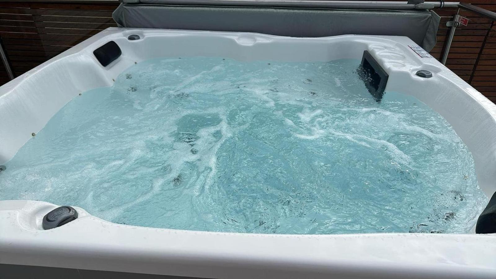 Fonte Retreat Home - Jacuzzi And Heated Swimming Pool Sandim ภายนอก รูปภาพ