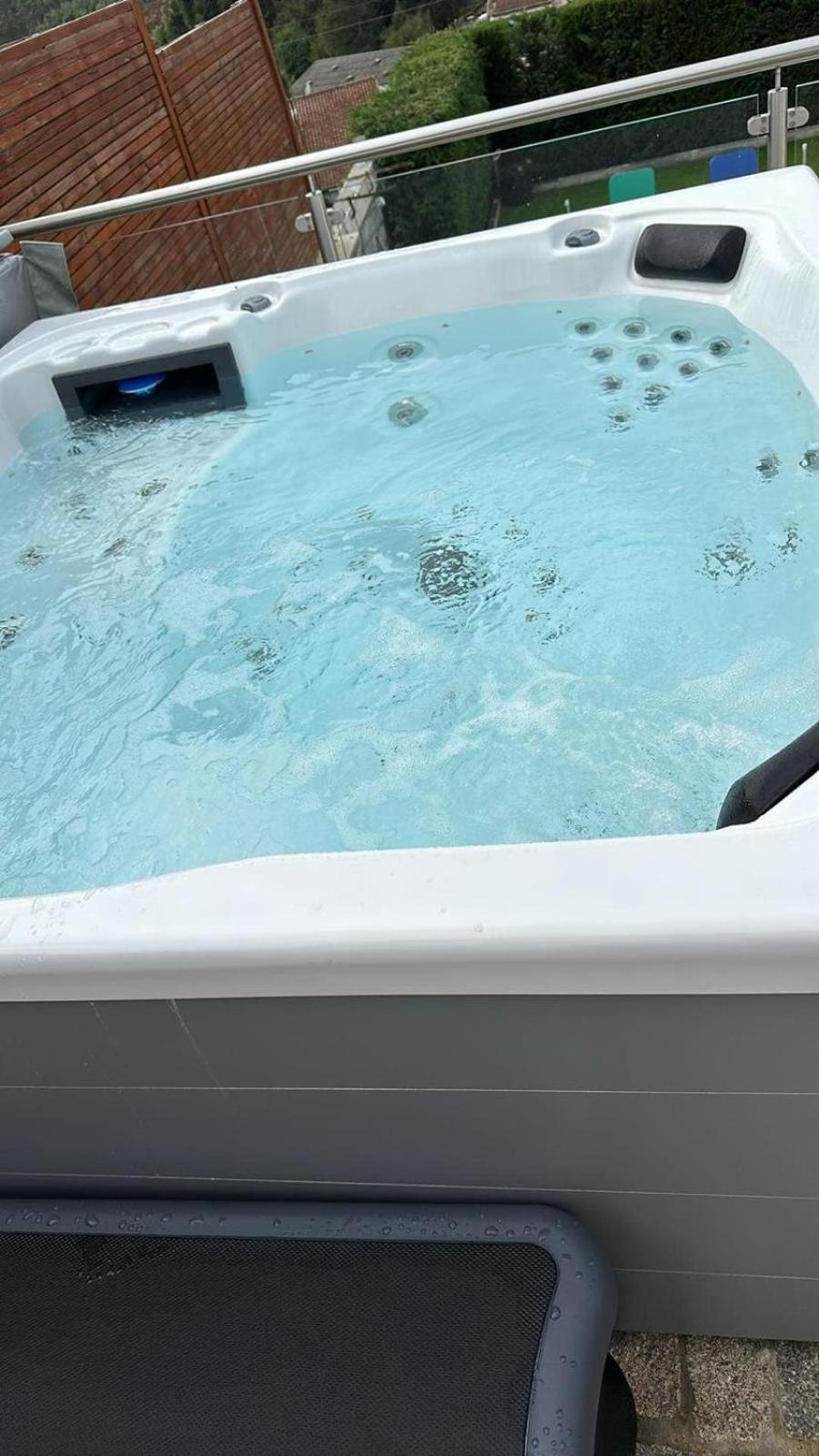 Fonte Retreat Home - Jacuzzi And Heated Swimming Pool Sandim ภายนอก รูปภาพ